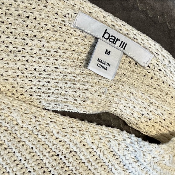 BAR III | Reversible Crochet Top - Picture 3 of 3